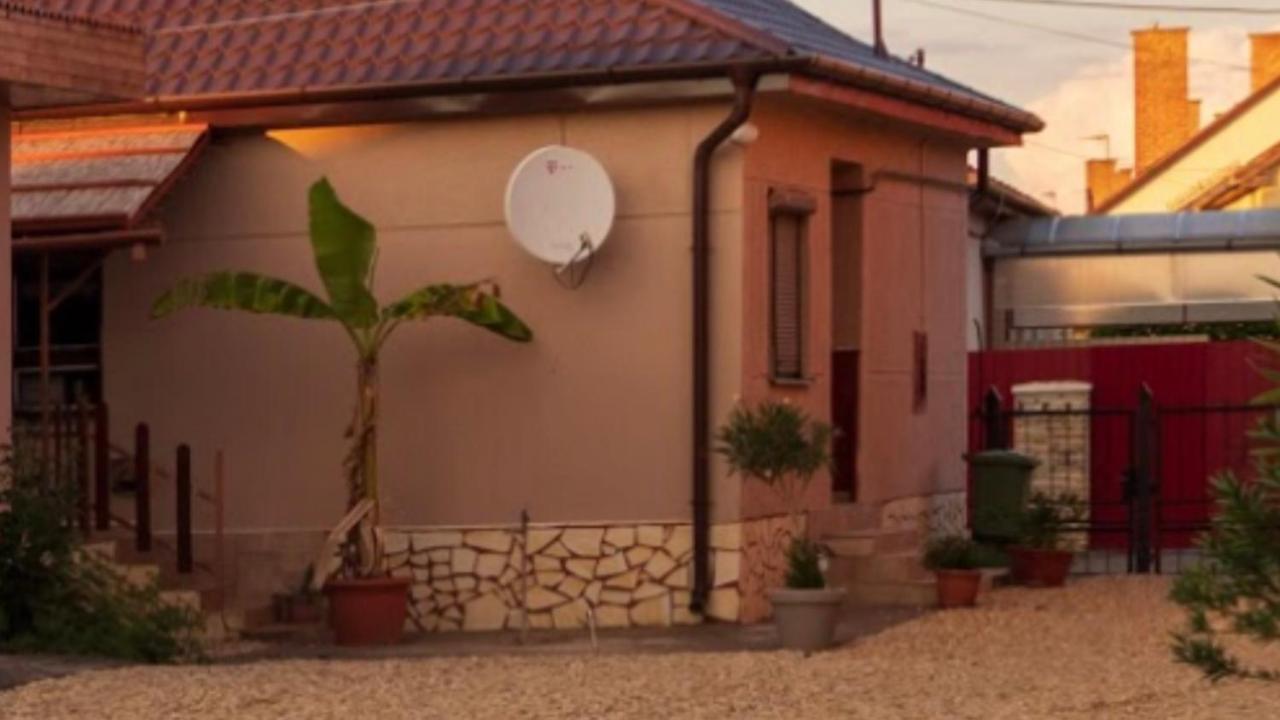 شقة Ivanhoe Apartman Nyírbátor المظهر الخارجي الصورة