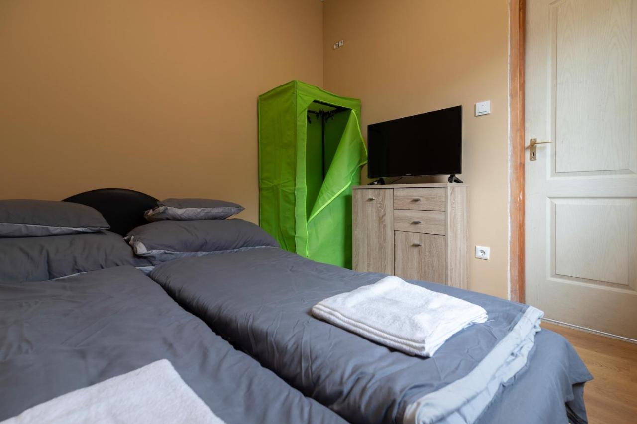 شقة Ivanhoe Apartman Nyírbátor المظهر الخارجي الصورة