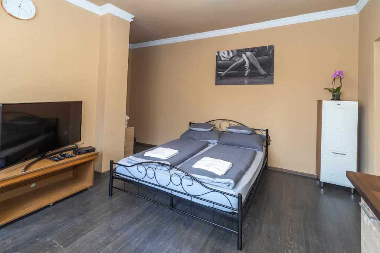شقة Ivanhoe Apartman Nyírbátor المظهر الخارجي الصورة