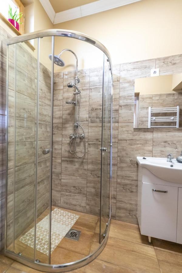 شقة Ivanhoe Apartman Nyírbátor المظهر الخارجي الصورة
