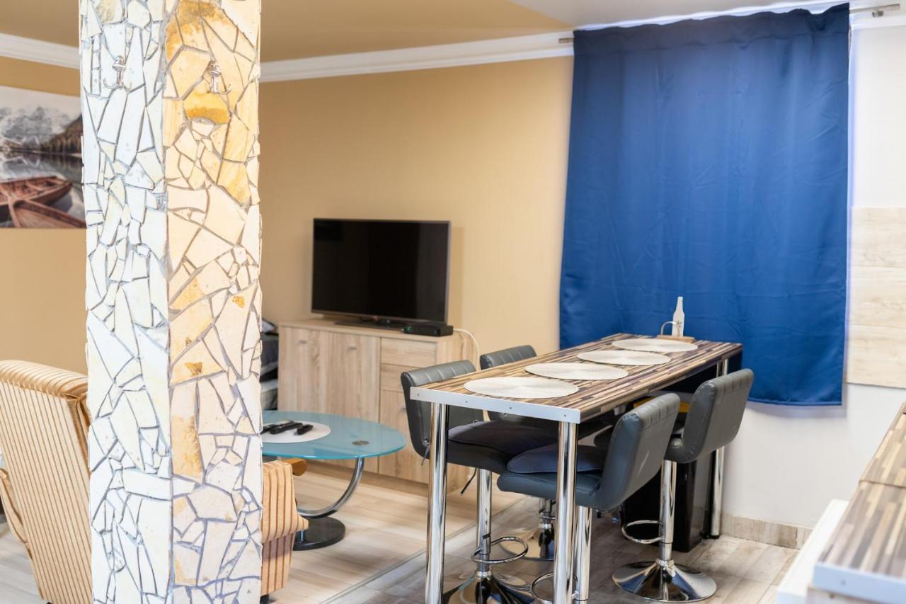 شقة Ivanhoe Apartman Nyírbátor المظهر الخارجي الصورة