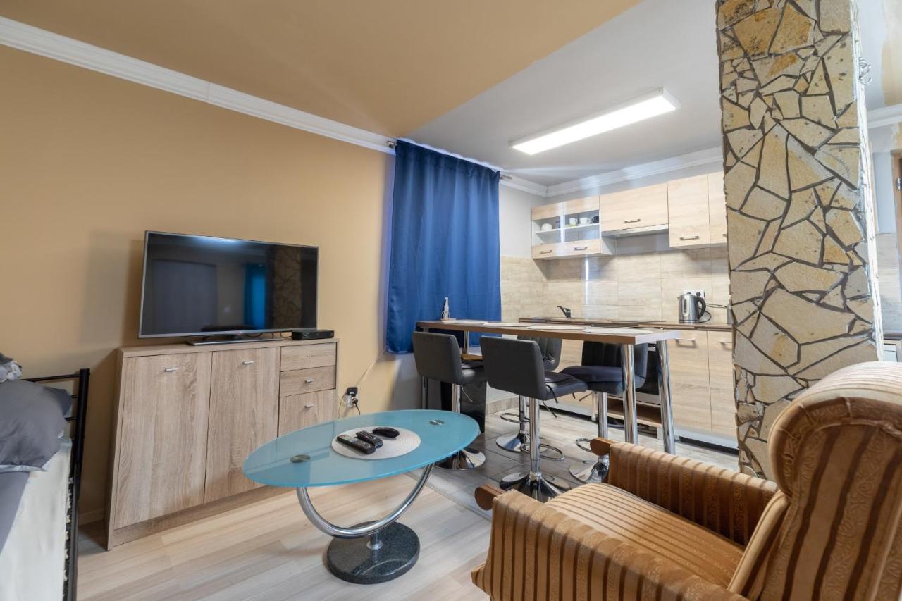 شقة Ivanhoe Apartman Nyírbátor المظهر الخارجي الصورة